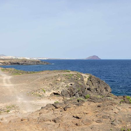 Agradable Piso Con Piscina & Playa Terraza Y Wifi Daire Costa Del Silencio Dış mekan fotoğraf