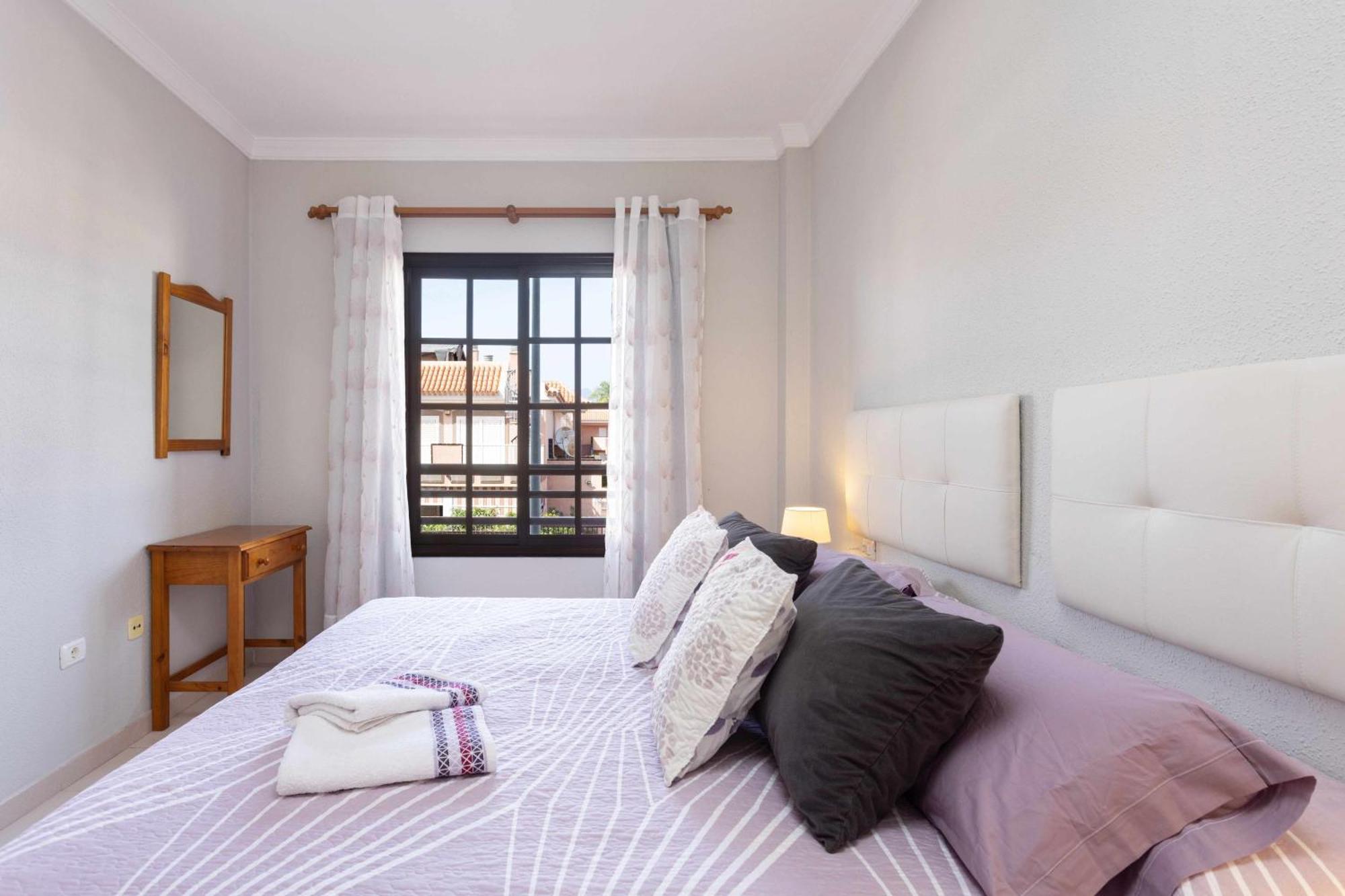 Agradable Piso Con Piscina & Playa Terraza Y Wifi Daire Costa Del Silencio Dış mekan fotoğraf